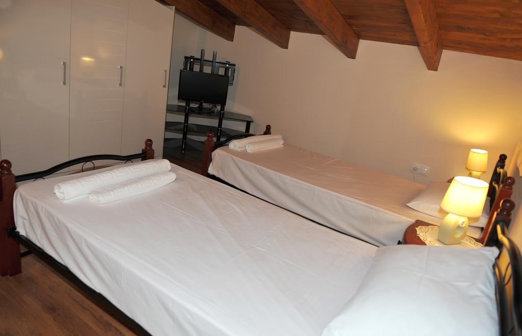 Villa Poulades Gouvia Habitación foto