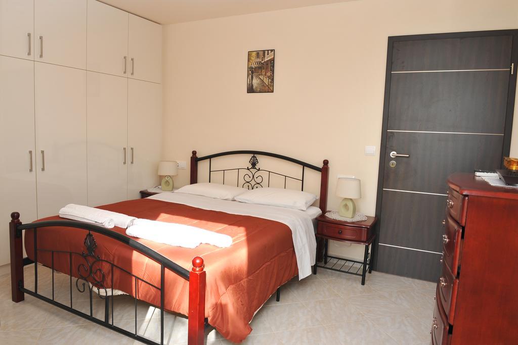 Villa Poulades Gouvia Habitación foto