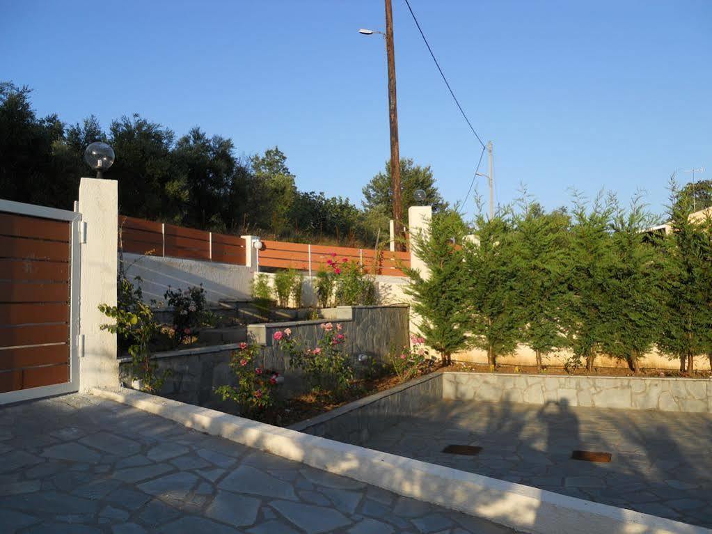 Villa Poulades Gouvia Exterior foto